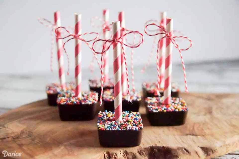 Hot-Cocoa-on-a-Stick-Darice-09202-1 (1)