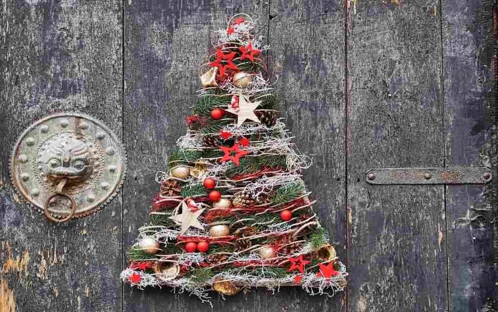 12 Unique but Simple Christmas Decorating Ideas