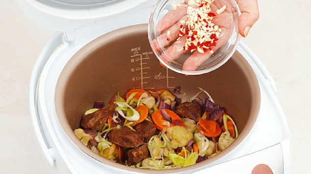 15 Amazing Slow Cooker Recipes Your Family Will Love