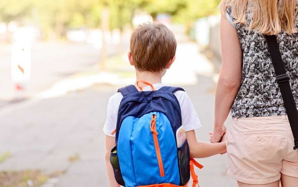 21 School Travel Safety Rules for Kids Parents Shouldn’t Ignore