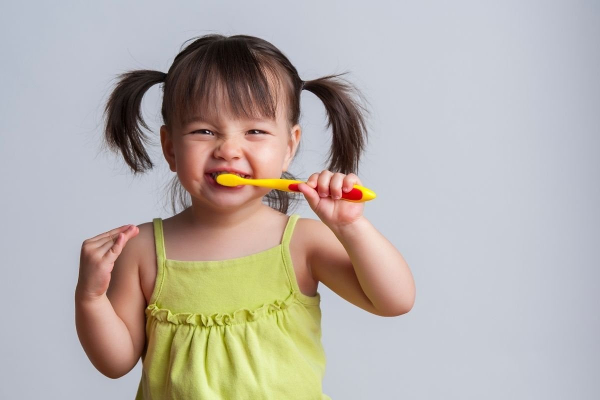 8 Top Tips from Dentists to Make Brushing Teeth Fun for Kids
