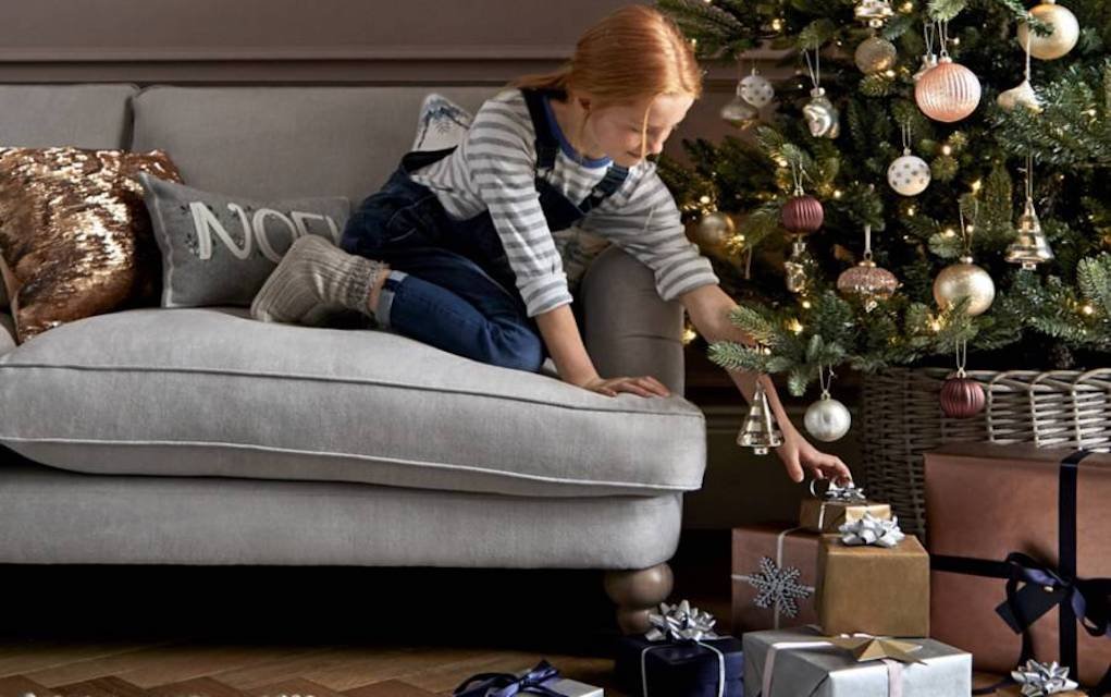 8 Top Tips To Take The Stress Out of Christmas