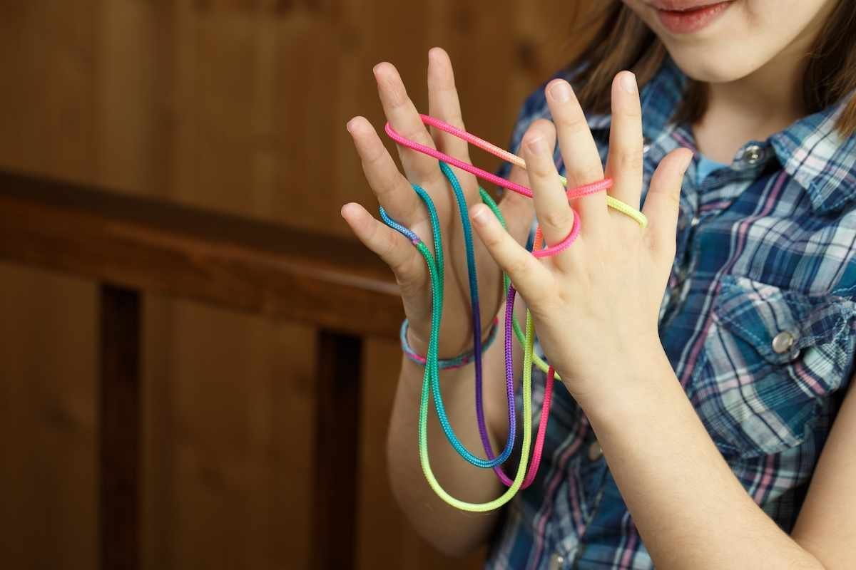 How to play Cat's Cradle (1)