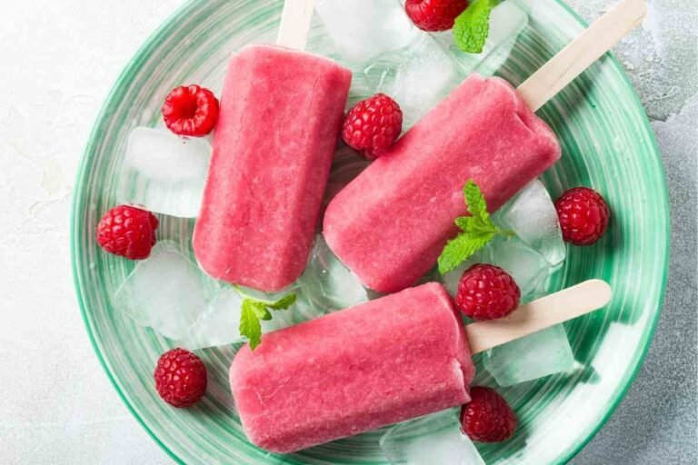 Amazing Alcohol Ice Pops for a Grown Up Summer Treat!