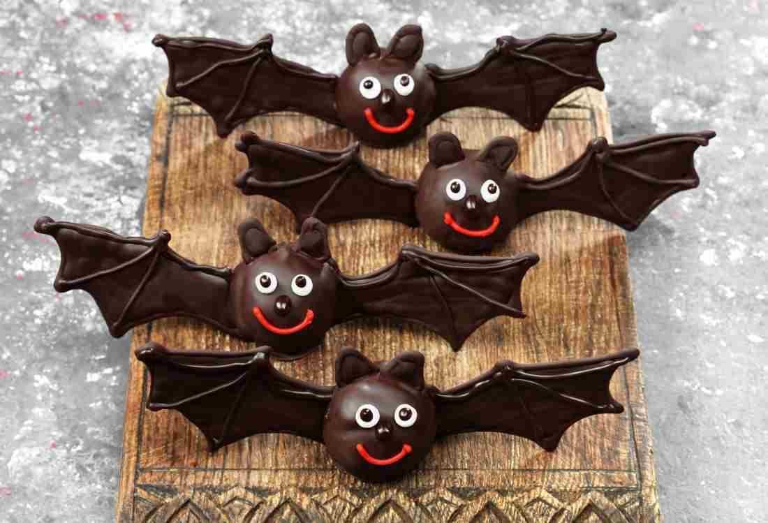 Cheeky Chocolate Bats recipe