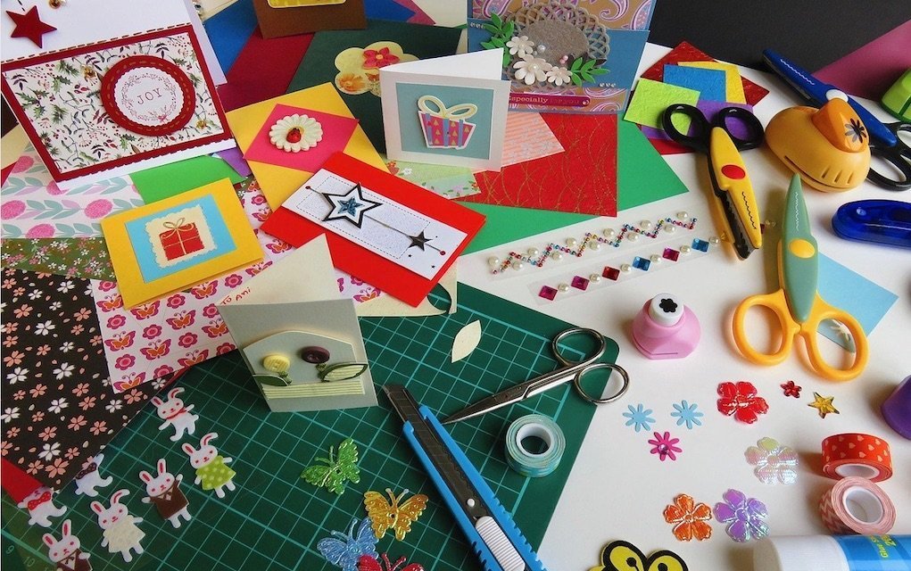 An Easy Best Dad Rosette Craft for Kids to Make for Father’s Day