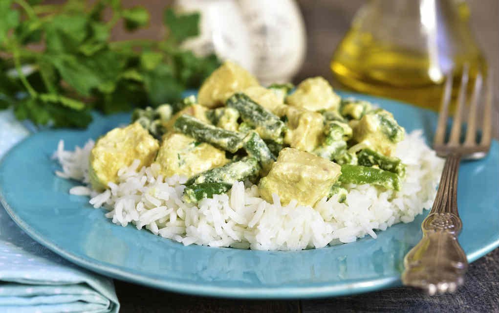 This Easy and Creamy Thai Green Chicken Curry is Divine!