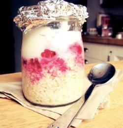 No-Cook Oat & Raspberry Breakfast Pots