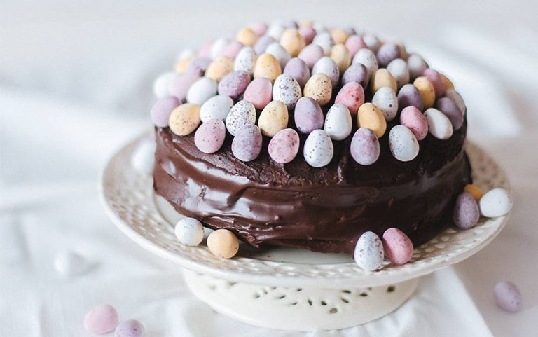 You’ll Gobble Up This Yummy Easter Chocolate Cake Recipe!