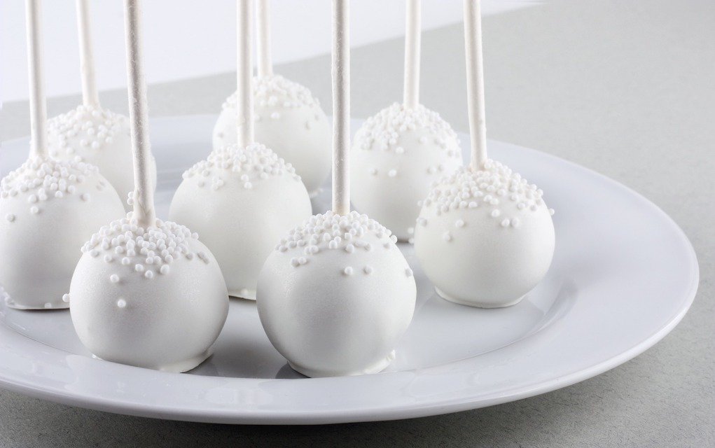 Easy Communion Cakes for Your Child’s First Holy Communion
