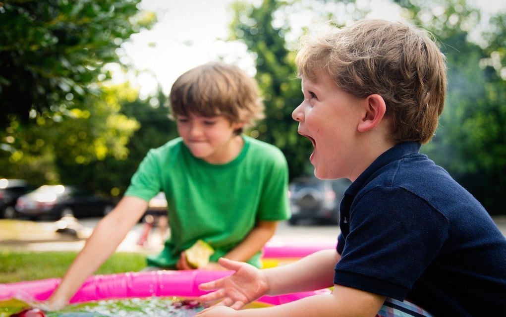 12 Cool Garden Games for Guaranteed Outdoor Family Fun!