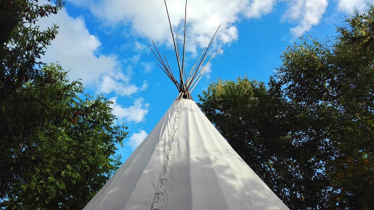 Adventure is Waiting: Go Glamping in the UK for Your Next Family Trip