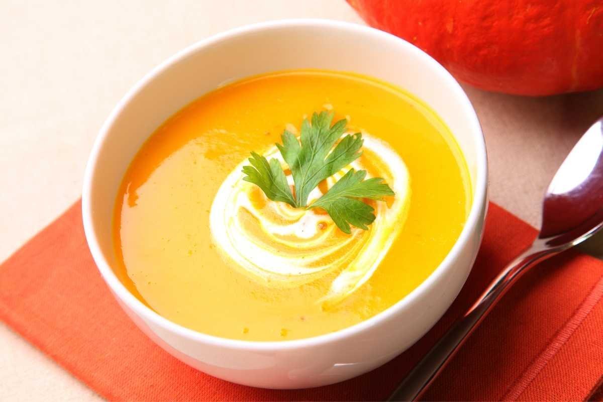 This Seasonal Halloween Pumpkin Soup is a Must-Have!