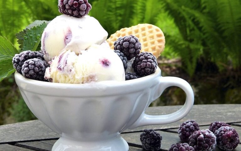 How to Create Homemade Ice Cream in 15 Minutes