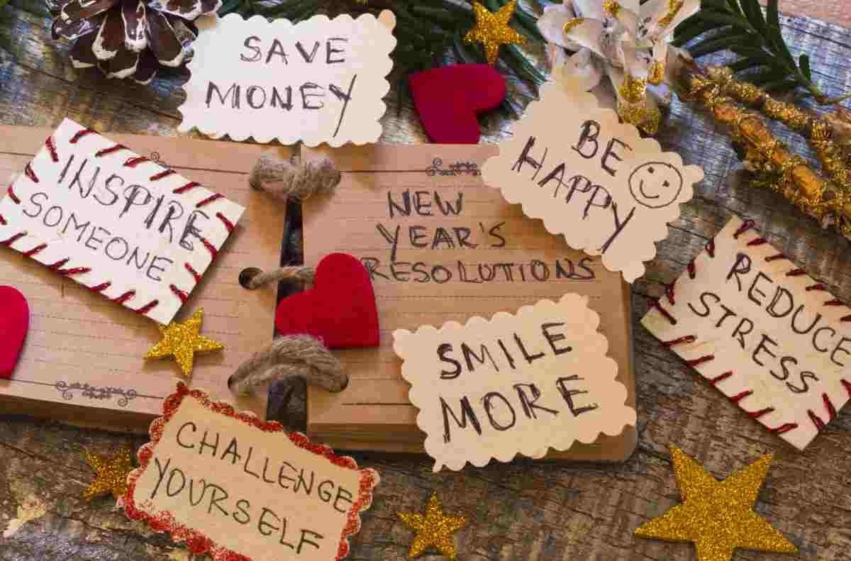 How To Make Better New Year Resolutions (and a FREE Download)!