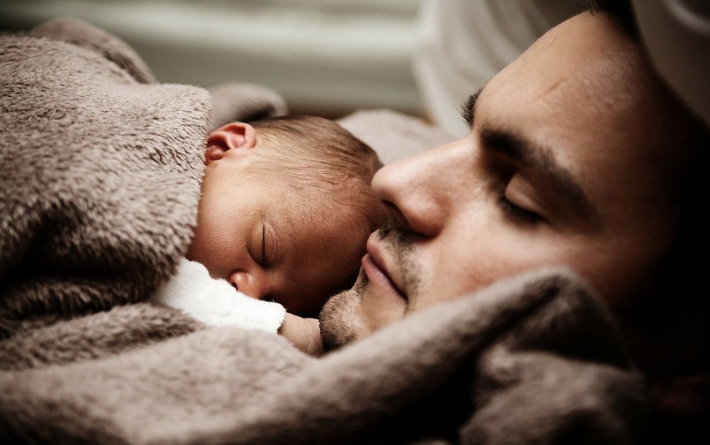 Poems for Dads: ‘Hold My Hand Daddy’ is a Tearjerker!