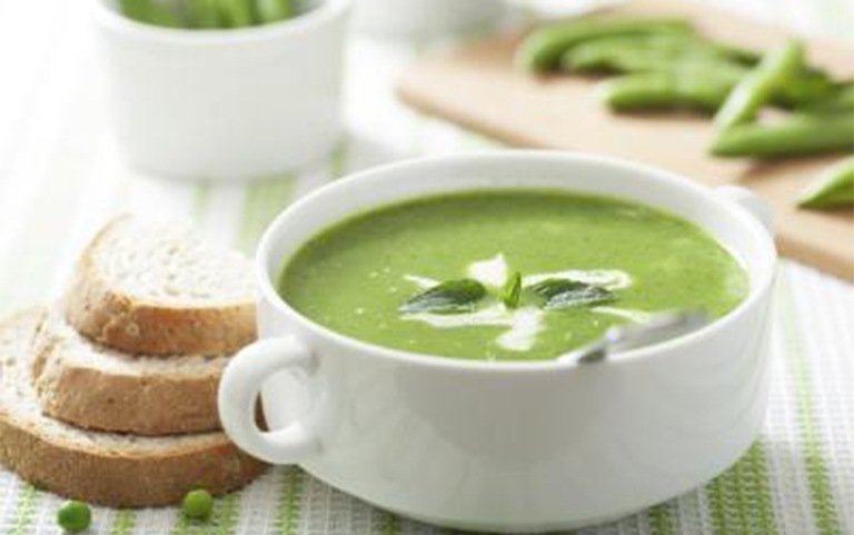 Treat Your Taste Buds to This Comforting Roasted Garlic and Pea Soup