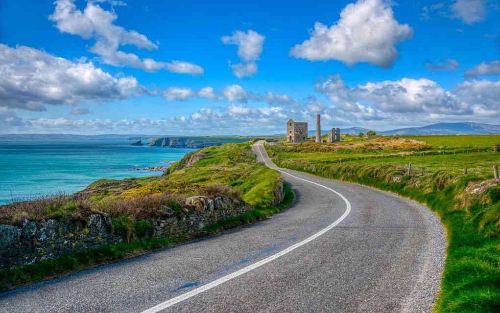 12 Stunning Scenic Drives and Family Road Trips in Ireland