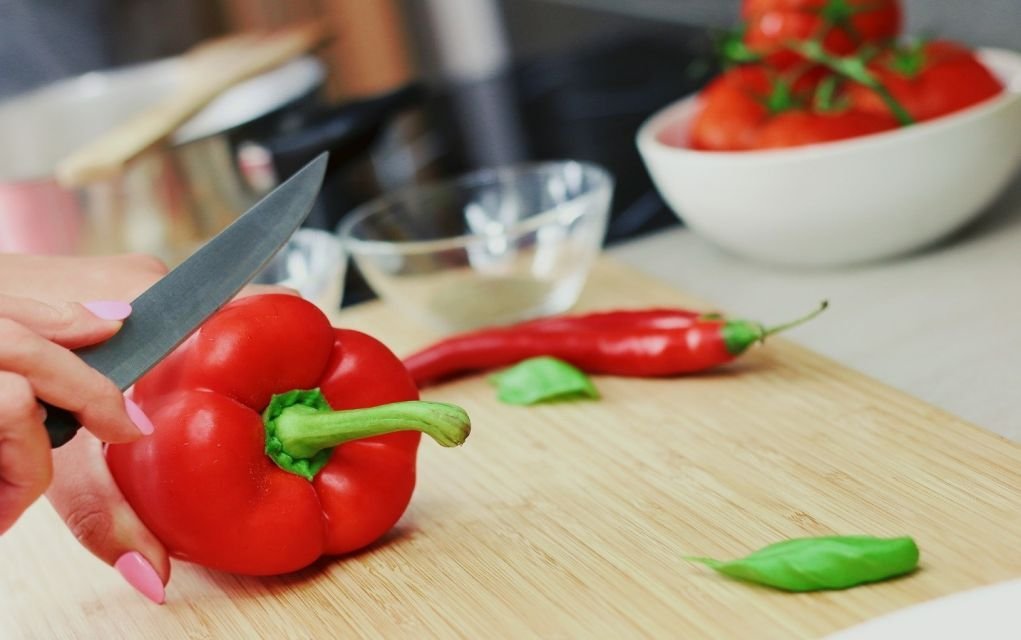 5 Simple Kitchen Safety Rules for Knives