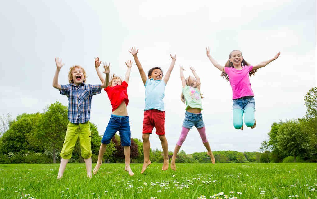10 Kid-Approved Ideas for FREE Family Days Out In Ireland
