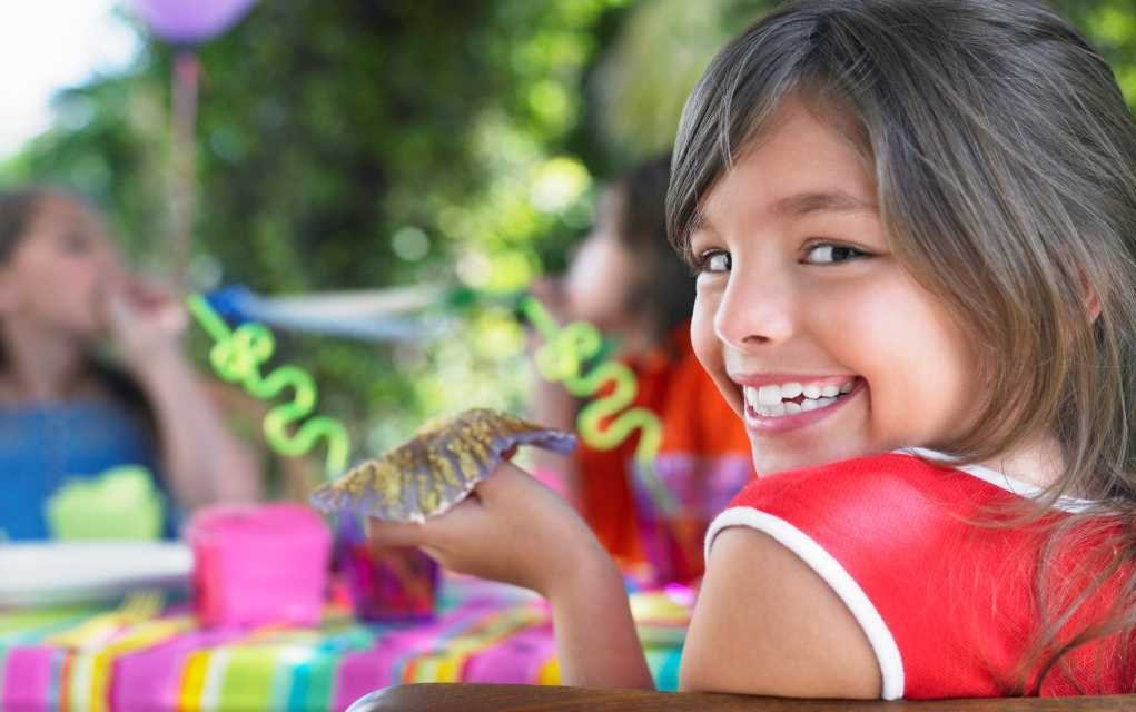 How To Throw An Out-of-This-World Outdoor Kids Party