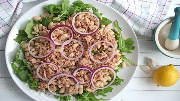 White Bean and Tuna Salad with Lemon Pepper Dressing